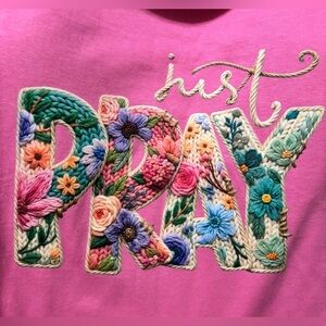 NEW Size XXL  "Just Pray" Floral Embroidered t-shirt
